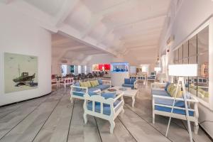 Posezení v ubytování Narges Hotel