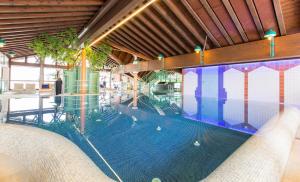 Sundlaugin á Das Kaltschmid - Familotel Tirol eða í nágrenninu