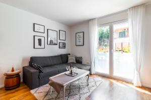 Posezení v ubytování Apartment In Centre For 6