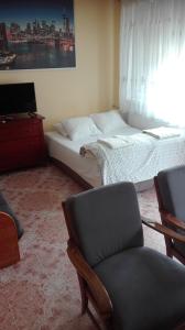 Cama ou camas em um quarto em Kwatery Noclegi pracownicze