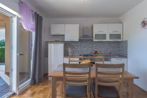 Gallery image of Apartments Lotus in Sukošan +57 photos