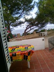 Kép Apartament Cala llobeta, primera línia de mar szállásáról Calafatban a galériában