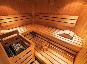 an overhead view of an empty sauna at Bauerndörfl Hüttschlag in Hüttschlag