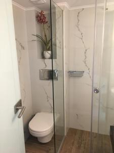 A bathroom at Blue Elegance City Center Heraklion Apartment