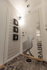 Ein Badezimmer in der Unterkunft ibis Styles Lausanne Center MadHouse