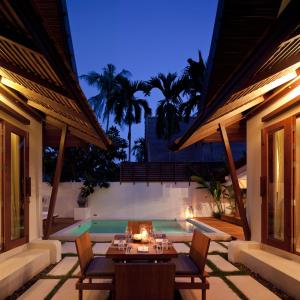 Bazén v ubytování SALA Samui Choengmon Beach Resort nebo v jeho okolí