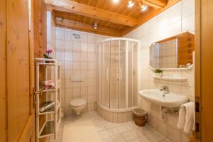 Kúpeľňa v ubytovaní Bio-Holzhaus und Landhaus Heimat