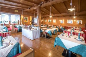 Restaurace v ubytování Hotel Serena