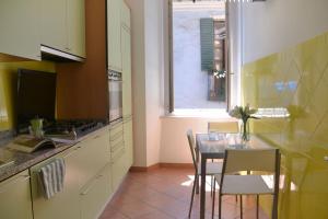 Gallery image of Casa il Balconcino - WelcHome in Cannobio +6 photos