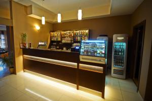 Hol lub bar w obiekcie Hotel Vis a Vis Łańcut