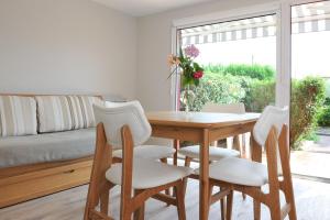 Hotel & Appartements Gochoki的休息区