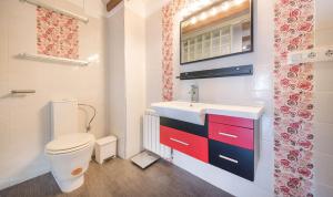 Ein Badezimmer in der Unterkunft Circus House, TarracoHomes