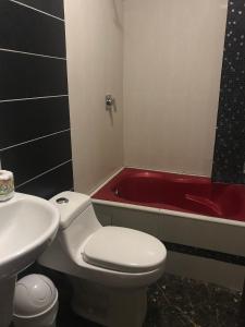 Koupelna v ubytování Hotel Manantial No,002