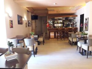 Restaurace v ubytování Hôtel Acropolis - Lourdes