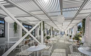 Reštaurácia alebo iné gastronomické zariadenie v ubytovaní Aqua Bay