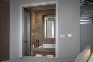 A bathroom at KB Ammos