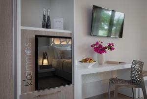 A television and/or entertainment centre at KB Ammos