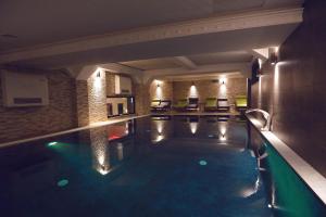 Bazén v ubytování Hotel Pinocchio nebo v jeho okolí