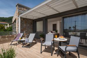 A balcony or terrace at KB Ammos