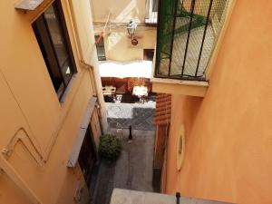 an overhead view of an alley with a balcony at Domino House Sorrento Center in Sorrento