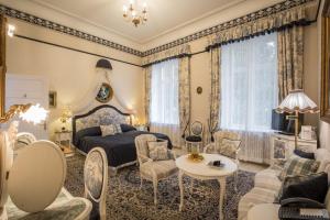 Posezení v ubytování Hotel Belle Epoque + 37 fotografií