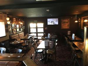 TV o dispositivi per l'intrattenimento presso Greyfriars Inn by Greene King Inns