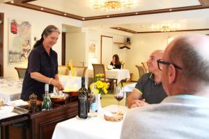 Majutusasutuse Hotel & Spezialitätenrestaurant zur Linde külastajad