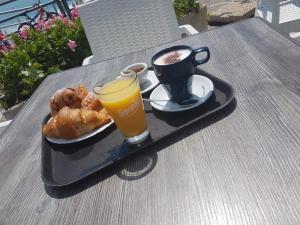 Jedlo v ubytovaní bed & breakfast alebo blízkom okolí