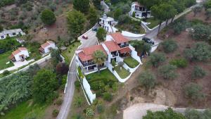 Uma vista aérea de Villa Frideriki