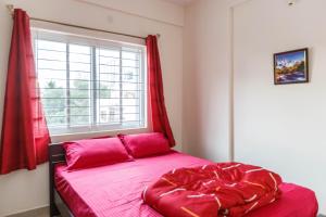 Posteľ alebo postele v izbe v ubytovaní Mistyblue Serviced Apartments