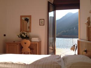 Gambar di galeri bagi Albergo Mezzolago di Mezzolago