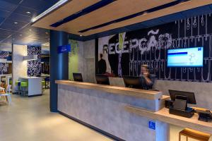 The lobby or reception area at ibis budget Sao Bernardo do Campo