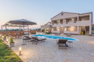 Πισίνα στο ή κοντά στο Villa Roko