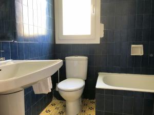 Et badeværelse på Rentalmar Margarita + 9 billeder