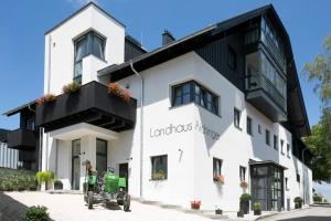 Zgradba, v kateri se nahaja hotel