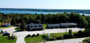 Imagem da galeria de The Spirit Rock Outpost & Lodge em Wiarton