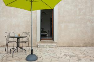 Patio nebo venkovní prostory v ubytování Les villas du triangle - chambres d'hôtes