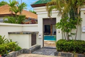 Bazén v ubytování VIEW TALAY VILLAs POOL 155, JOMTIEN BEACH, PATTAYA nebo v jeho okolí