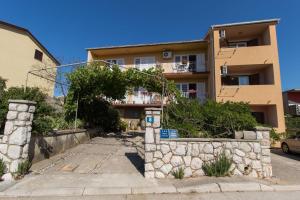 Gallery image of Apartments Gaspar in Cres