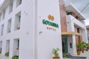 Una representación del exterior de un edificio hospitalario. en Goyanna Hotel, en Goiana
