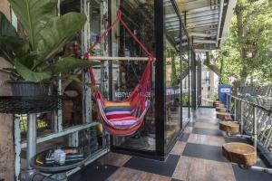 Galeriebild der Unterkunft Mestyle Garage Hotel in Bangkok
