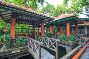 Zahrada ubytování Sapta Nawa Resort 1 Gresik