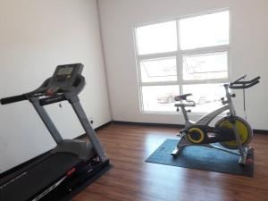 Γυμναστήριο ή/και όργανα γυμναστικής στο Risqi Apartment 2 bedroom Wakaf Che Yeh