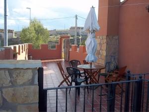 A balcony or terrace at Apartamentos turísticos La Fuensanta