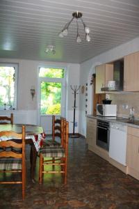 Dapur atau dapur kecil di Landhaus-Nordseekueste
