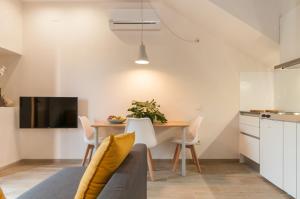 Kuchyň nebo kuchyňský kout v ubytování ecoGrusApartments