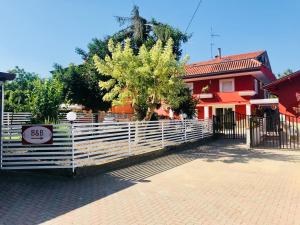 Budova, kde se bed and breakfast nachází
