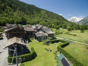 Foto dalla galleria di Le Petit Coeur Residence De Montagne a La Salle