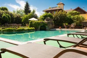 Bazén v ubytování Boutique Hotel Aichinger nebo v jeho okolí