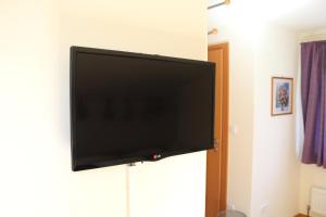 TV a/nebo společenská místnost v ubytování Gästezimmer Klopfer